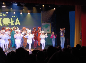Teatr WAM " Zookoła Świata"