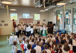 V Przedszkolny Festiwal Tańca Ludowego