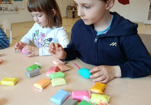 Warsztaty "Kolorowe pisanki"