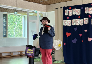 Magiczny Dzień Dziecka – pokaz iluzjonisty
