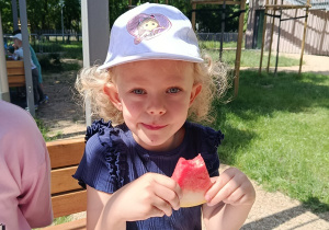 Podwieczorek w ogrodzie