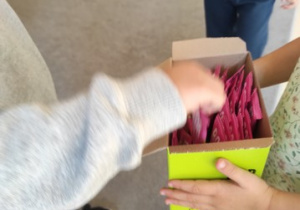 v
